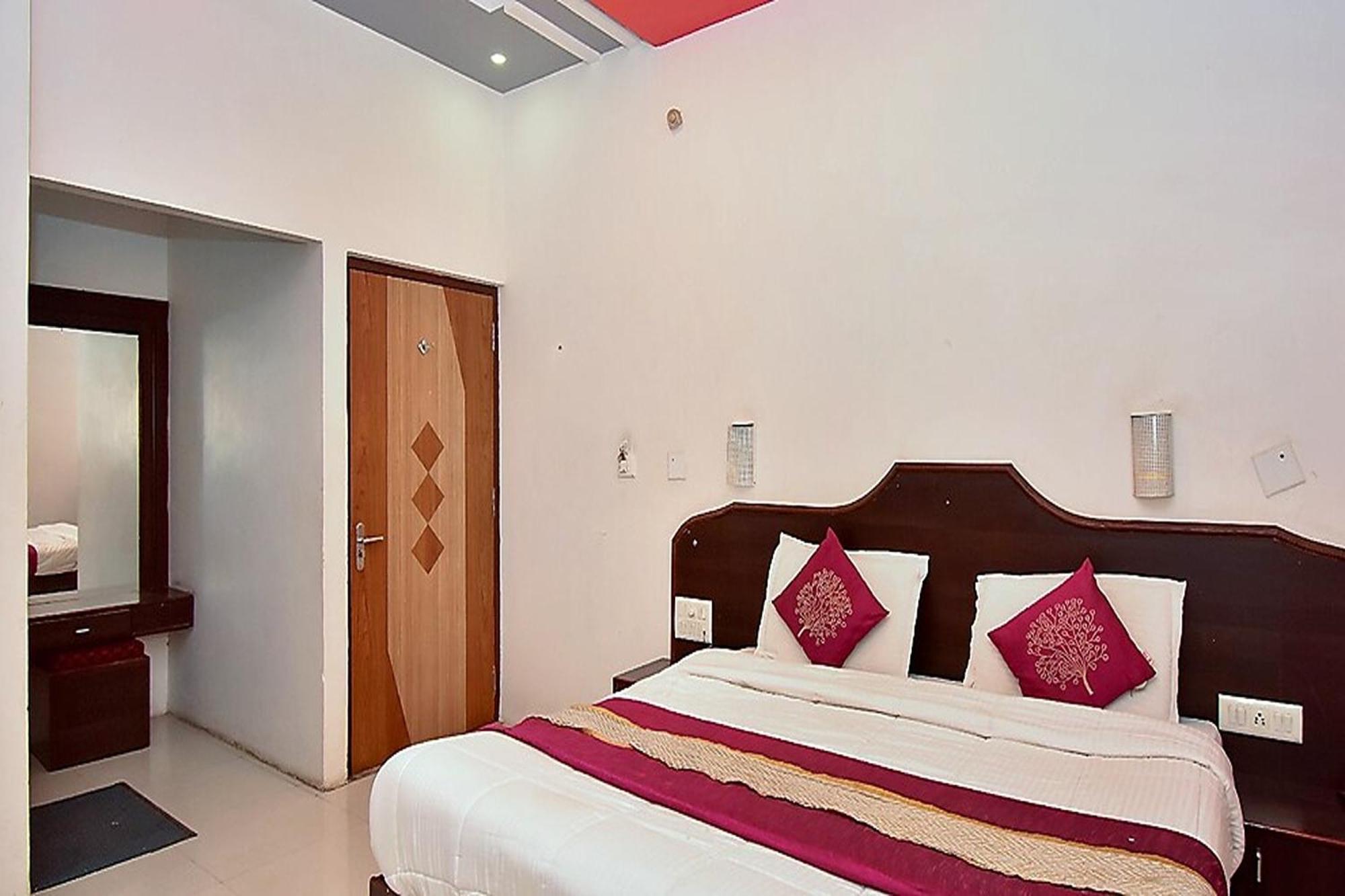 Hotel Deep Palace Near Bus Stand Udaipole Udaipur Dış mekan fotoğraf