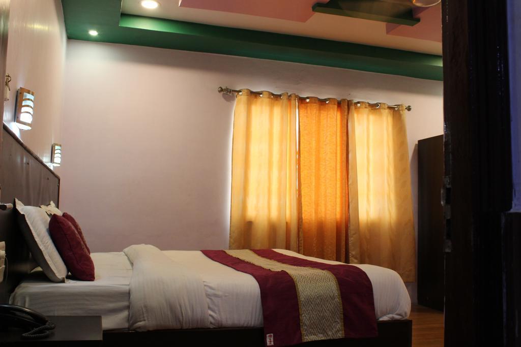 Hotel Deep Palace Near Bus Stand Udaipole Udaipur Dış mekan fotoğraf